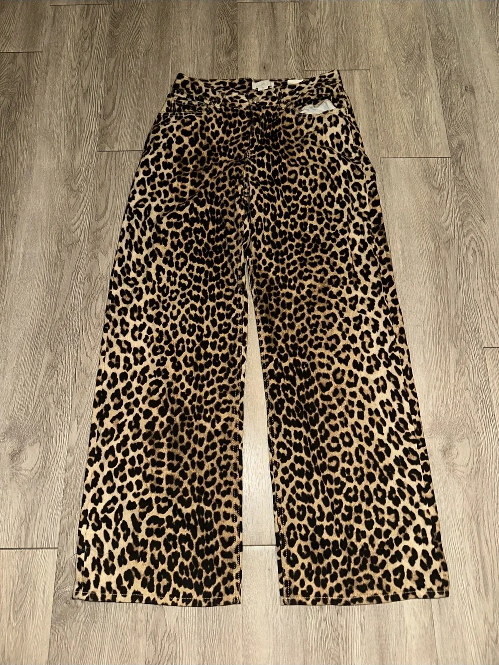 H&M Leopard Print Pants Wide Leg Denim Trendy Style Casual Womens Sz 6